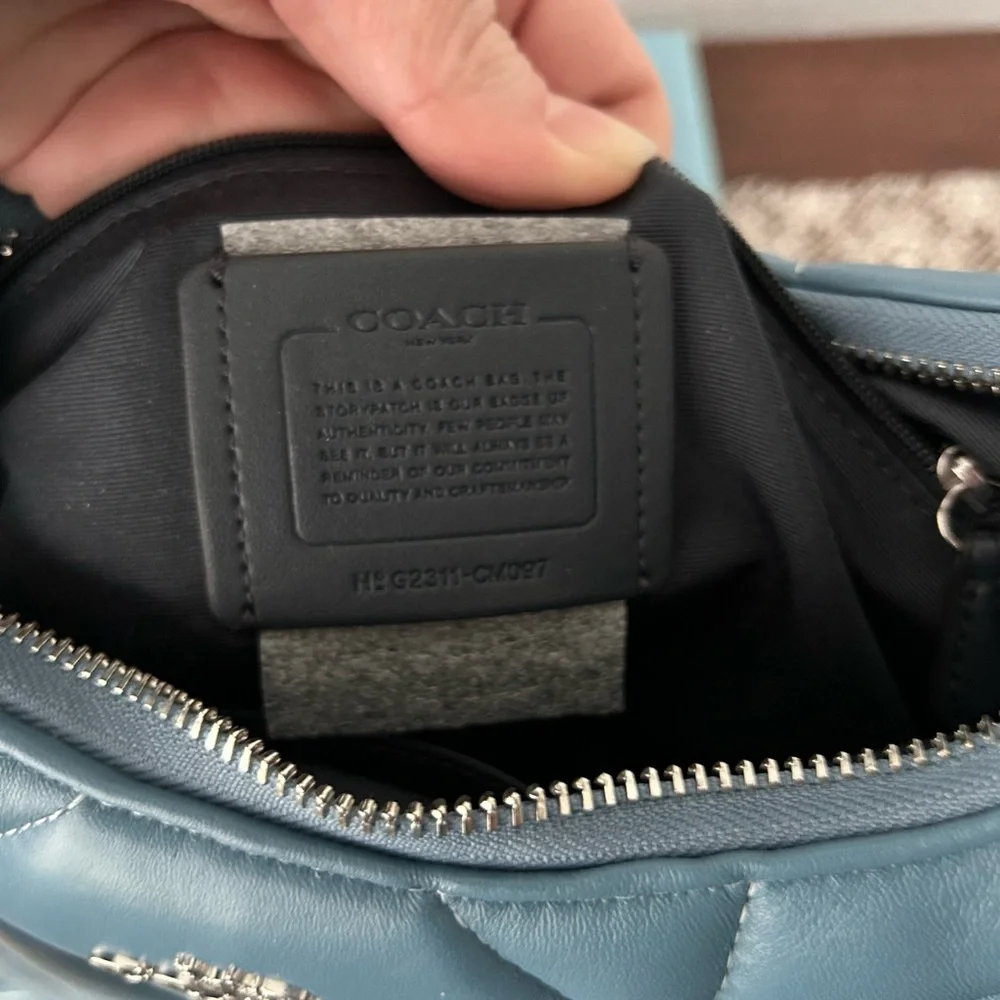 Coach Teri Diamond Quilted Hobo Silver Light Mist - Picture 5 of 14